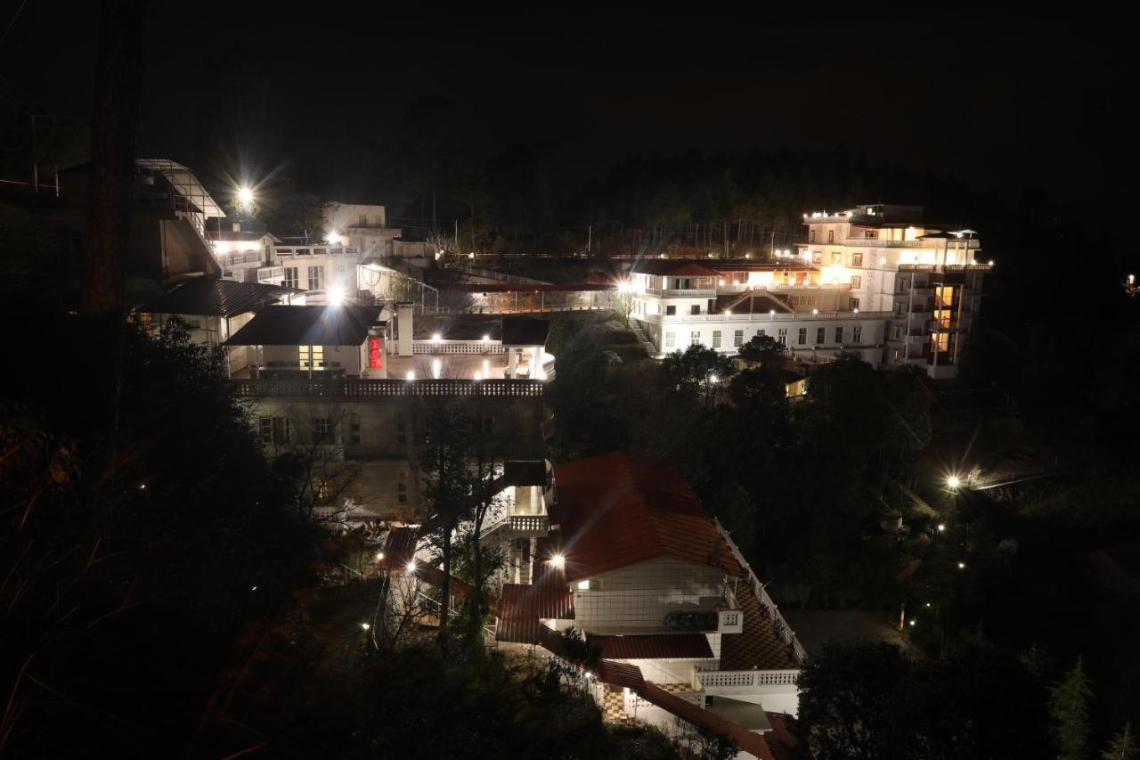 Tehri Club And Resort Chamba  Екстериор снимка