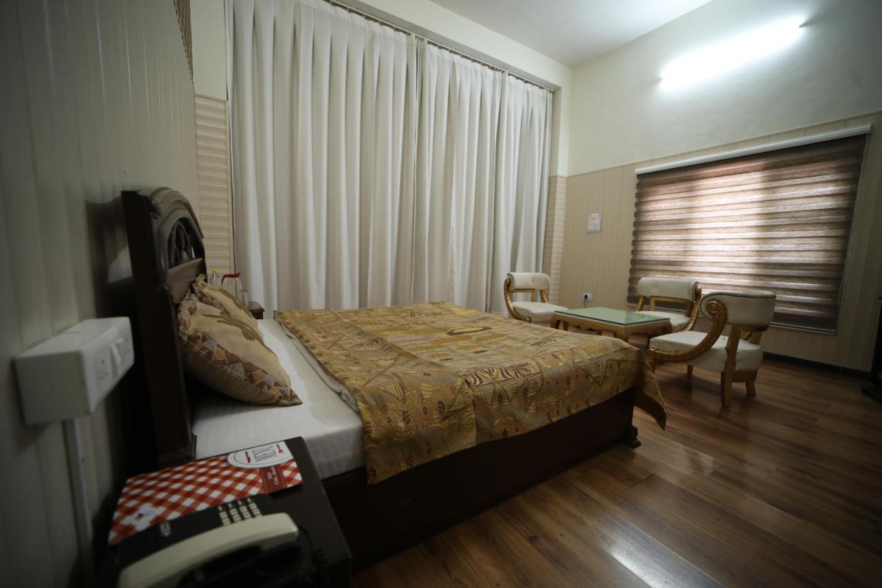 Tehri Club And Resort Chamba  Екстериор снимка